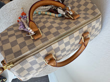 Load image into Gallery viewer, Louis Vuitton - Speedy 30 Tote - Damier Azur - 30 - RRP$3,050 w box
