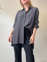 Load image into Gallery viewer, Scanlan Theodore - Silk LS Classic Shirt - Charcoal - 6
