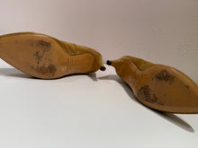 Load image into Gallery viewer, Isabel Marant - Dripi Suede Ankle Boots - sand - 38 - RRP$1,050
