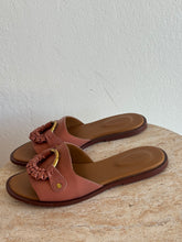 Load image into Gallery viewer, Chloe - Hana Leather Slides - Pink - 37
