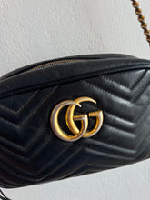 Load image into Gallery viewer, Gucci - GG Marmont small camera Crossbody bag - Black - S - RRP$3,050
