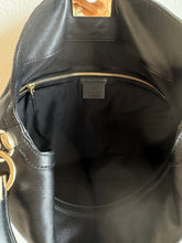 Load image into Gallery viewer, Gucci - Indy Hobo Bag w bamboo tassles - Black - M
