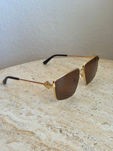 Load image into Gallery viewer, Bottega Veneta - Pilot Navigator Sunglasses - Gold - O/S - RRP $675
