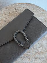 Load image into Gallery viewer, Gucci - Dionysus Super Crossbody Leather Bag - Dusty Grey - S
