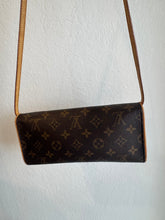 Load image into Gallery viewer, Louis Vuitton - Monogram Canvas Twin GM Pochette - Bag - S
