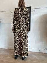 Load image into Gallery viewer, Scotch &amp; Soda - Maxi Shirt Dress w Belt - Animal Print - L

