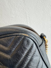 Load image into Gallery viewer, Gucci - GG Marmont small camera Crossbody bag - Black - S - RRP$3,050
