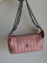 Load image into Gallery viewer, Chanel - Square Quilted Pochette  - Bag - Pink
