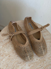 Load image into Gallery viewer, Senso - Cheska Buckle Strap Ballet Flats - Rose Gold - 38
