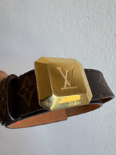 Load image into Gallery viewer, Louis Vuitton - Canvas Cabochon Logo Belt - Monogram - 80/32
