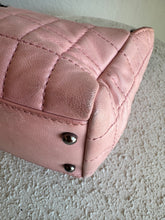 Load image into Gallery viewer, Chanel - Square Quilted Pochette  - Bag - Pink
