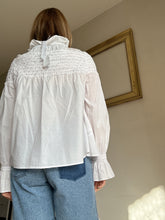 Load image into Gallery viewer, Marlette blouse - Size XS
