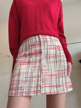 Load image into Gallery viewer, Country Road - Tweed Mini Skirt - White w red - 4(6)

