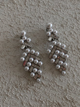 Load image into Gallery viewer, Oscar de la Renta - Faux Pearl Clip On Earrings - Silver w pearls
