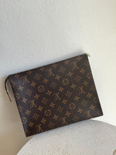 Load image into Gallery viewer, Louis Vuitton - Poche Toilette  Bag - Monogram - s - RRP $1750
