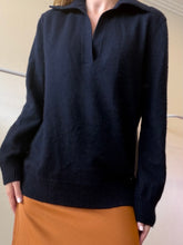 Load image into Gallery viewer, Vince  - Cashmere LS Polo Style Jumper - Navy - M
