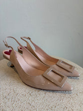 Load image into Gallery viewer, As is - Roger Vivier - Virgule Pointed Kitten Slingback Heels - Beige Patent Leather- 41 - RRP$1560
