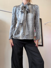 Load image into Gallery viewer, Carla Zampatti - Silk Top w Pussy Bow - Snake Print - 10
