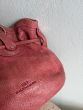Load image into Gallery viewer, Balenciaga - Vintage Slouch Leather Hobo Shoulder Bag - Rose - M - As Is
