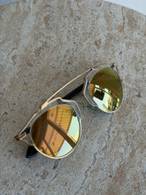 Load image into Gallery viewer, Dior - 3210R So Real Mirrored AviatorsSunglasses - Rose Gold - S - RRP$650
