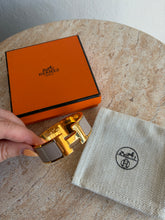 Load image into Gallery viewer, Hermes - Wide Clic Clac H Bracelet -  GM-(M/L)  - Marron Glace/Yellow gold -RRP$1350 - as new
