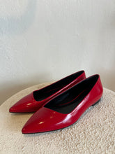 Load image into Gallery viewer, Isabel Marant - Olisa Ballet Flat - Patent Red - 37
