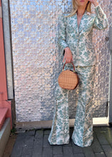 Load image into Gallery viewer, Zimmermann - Ladybeetle Tux &amp; Flare Pants Suit - Green - OP - RRP$2100
