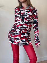 Load image into Gallery viewer, Louis Vuitton - Silk Camo Blouse - Red white red camo- 36
