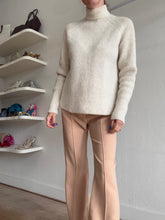 Load image into Gallery viewer, Hugo Boss - Jumper - Beige - M
