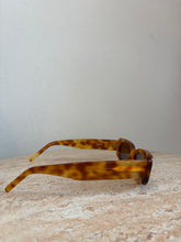 Load image into Gallery viewer, Shevoke - Norm Crystal Sunglasses - Brown - S
