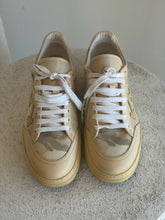 Load image into Gallery viewer, Off White - Arrow Camo Canvas Sneaker - Sand - Beige

