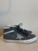 Load image into Gallery viewer, Golden Goose - Suede Glitter Mid Star Cotton Wave Sneaker - Grey - 38 - RRPP$980
