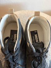 Load image into Gallery viewer, Golden Goose - Suede Glitter Mid Star Cotton Wave Sneaker - Grey - 38 - RRPP$980
