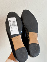 Load image into Gallery viewer, Salvatore Ferragamo - Vara Bow Ballet Flats  - Black - 8.5 - RRP$1495
