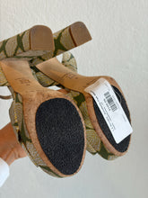 Load image into Gallery viewer, L K Bennett - Annabella High Block Heels - Gold/Green - 37
