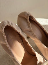 Load image into Gallery viewer, Scanlan Theodore - Bow Pump  95mm- Nude Suede  - 38 - RRP$600
