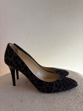 Load image into Gallery viewer, Jimmy Choo - Victory Classic Pump - Grey Leopard Ponyhair- 39 -RRP$989
