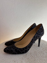 Load image into Gallery viewer, Jimmy Choo - Victory Classic Pump - Grey Leopard Ponyhair- 39 -RRP$989
