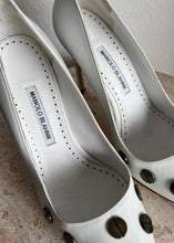 Load image into Gallery viewer, Manolo Blahnik - Panunzia BB Heels - White - 41
