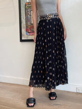 Load image into Gallery viewer, Zimmermann - Flower Print Plated Skirt w Belt  - Black - 0
