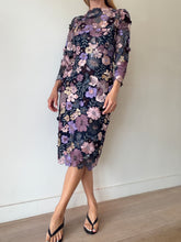 Load image into Gallery viewer, Moss &amp; Spy - Autumn Meadow Shift Midi Dress - Pink /Lilac/Navy - 10 - NWT - RRP$1215
