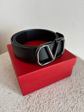 Load image into Gallery viewer, Valentino - VLOG Signature Calfskin Belt 40mm - Black - 34 - RRP$900
