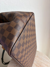 Load image into Gallery viewer, Louis Vuitton - Bergamo Bag - Damier Ebene - M
