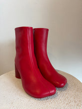 Load image into Gallery viewer, As New - MM6 by Maison Margiela - Anatomic 70mm Boots - Fiery Red - 39 - RRP$995
