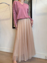 Load image into Gallery viewer, Cable - Cashmere V Neck Jumper - Rose - M
