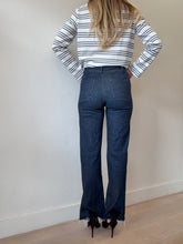 Load image into Gallery viewer, White Story - Frayed Hem Jeans - Denim - 10
