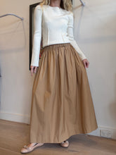 Load image into Gallery viewer, Victoria Beckham - Wool Blend LS Ribbed Jumper - Ivory - 3
