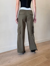 Load image into Gallery viewer, Alexander Wang - Cotton Cargo pants w Elastic Waistband - Khaki - 0
