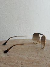 Load image into Gallery viewer, Ray Ban - RB3540 Sunglasses - Gold/Light Brown -
