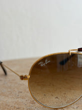 Load image into Gallery viewer, Ray Ban - RB3540 Sunglasses - Gold/Light Brown -

